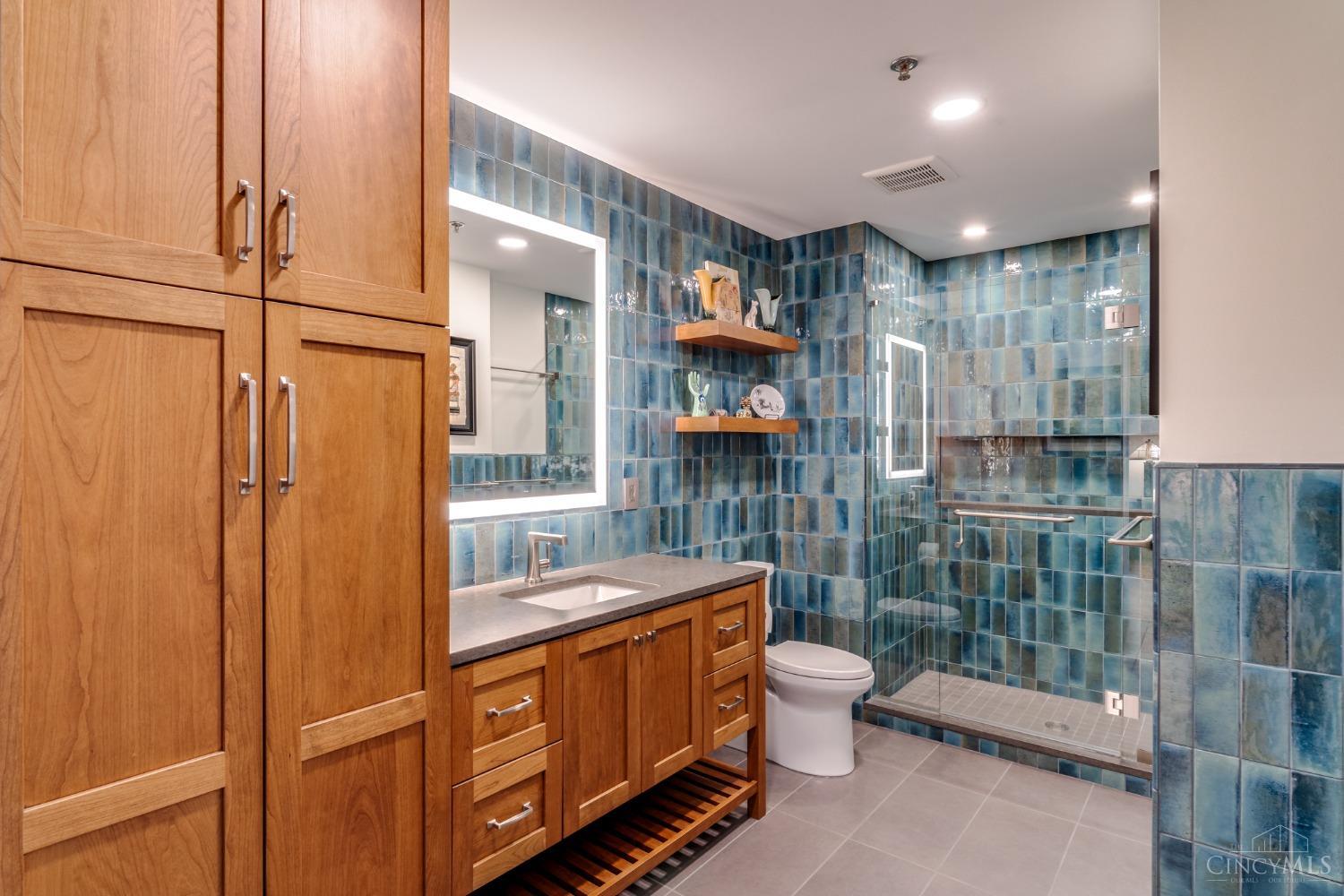 15 W Fourth Street 410