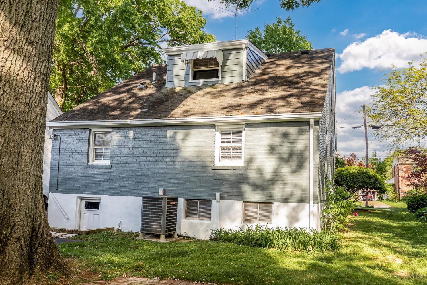 3723 Petoskey Avenue