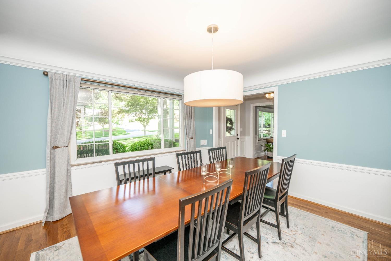 1982 Honeysuckle Lane