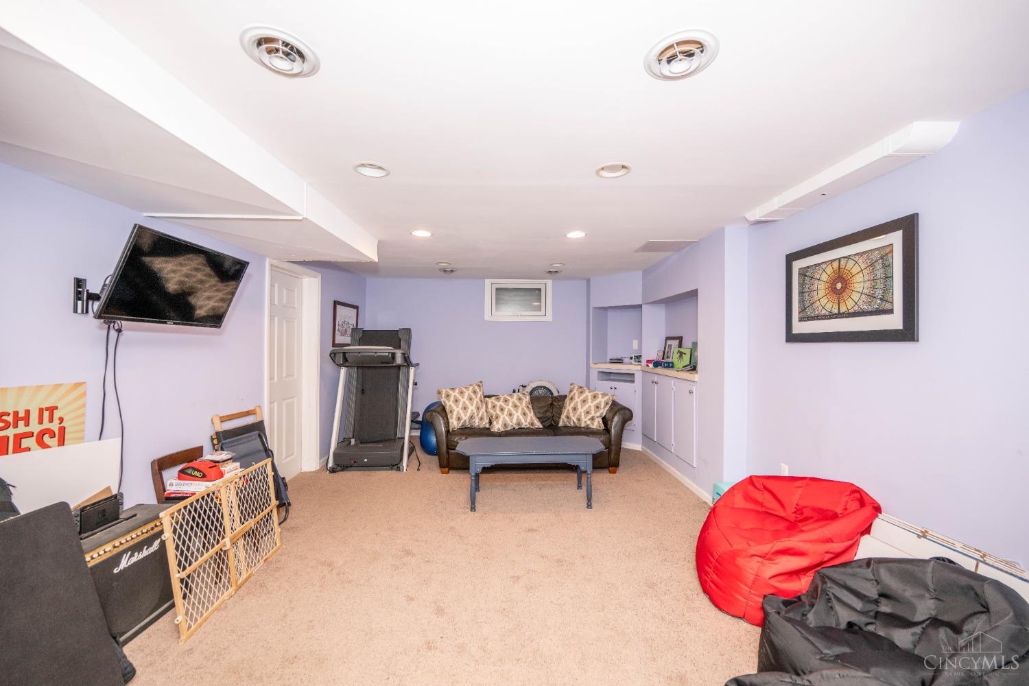 1982 Honeysuckle Lane