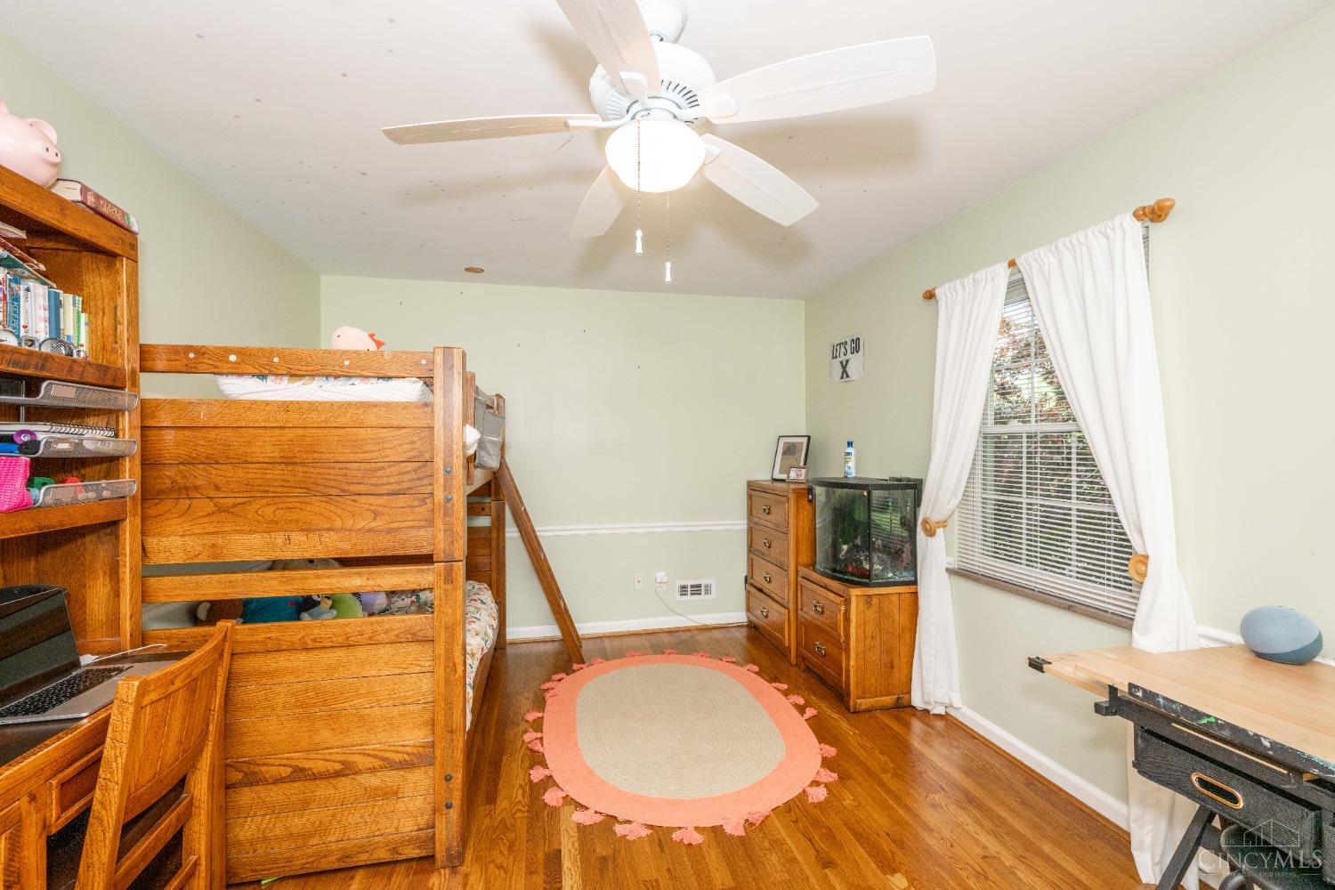 1982 Honeysuckle Lane