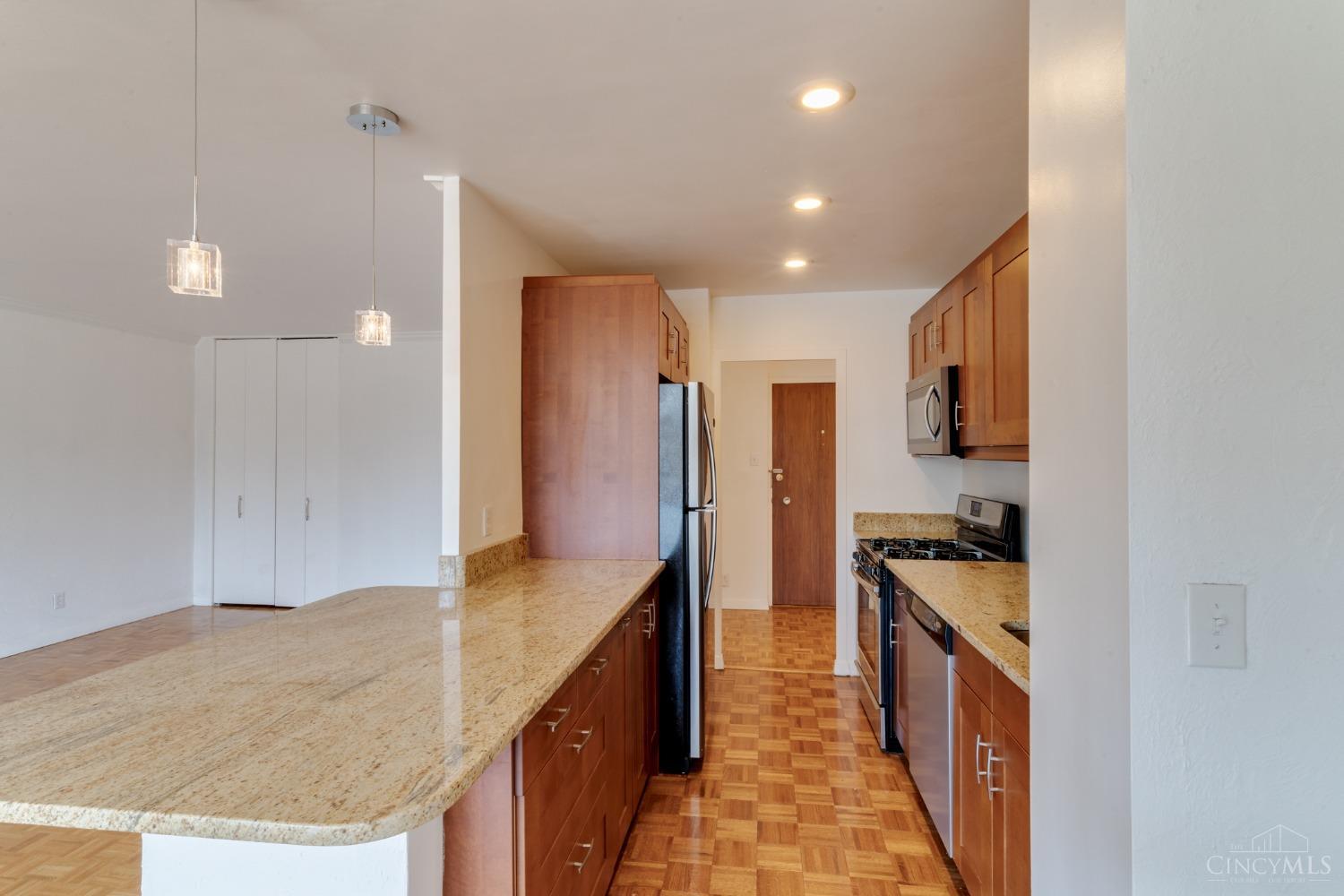 2324 Madison Road 205