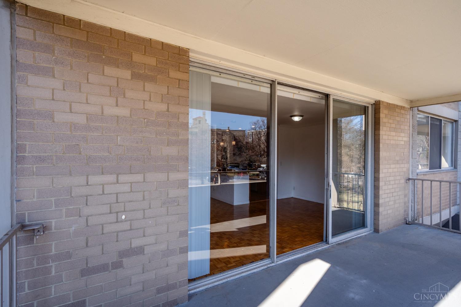 2324 Madison Road 205