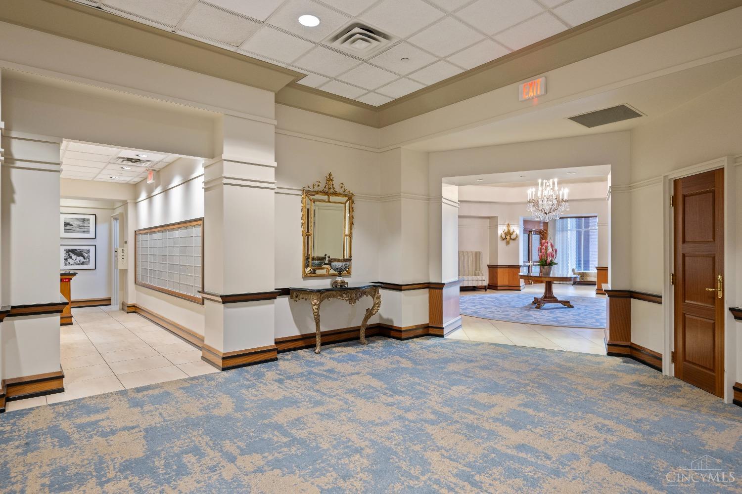 900 Adams Crossing 10400