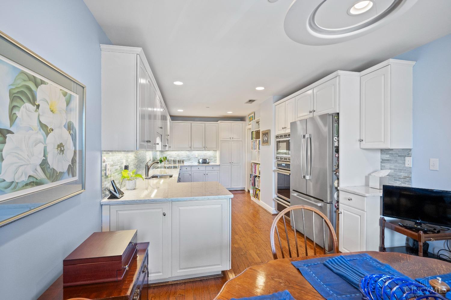 900 Adams Crossing 2200