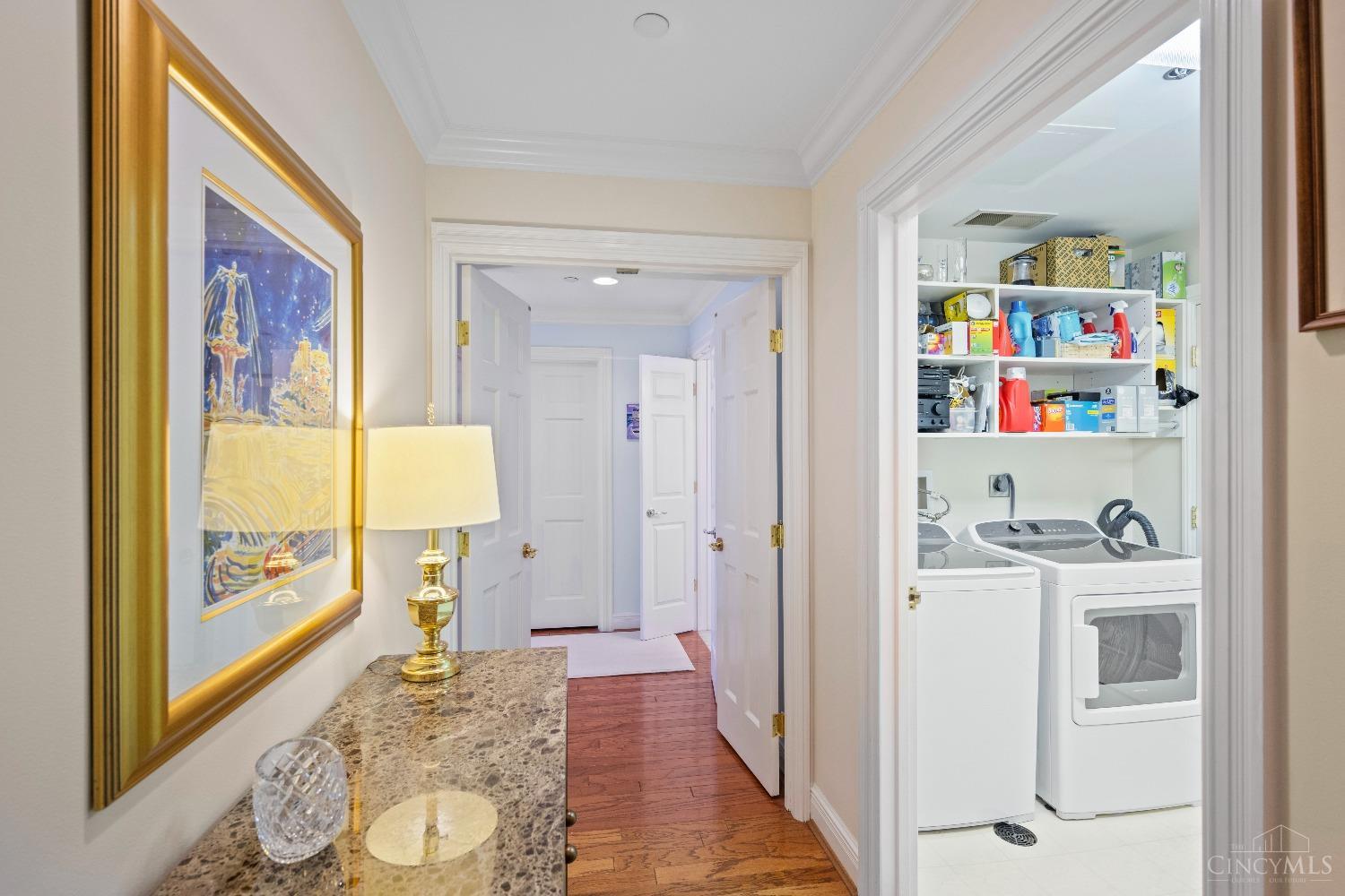 900 Adams Crossing 2200