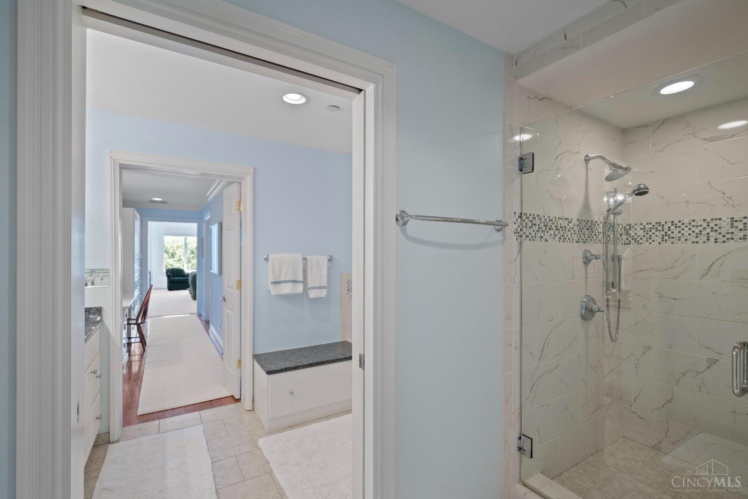 900 Adams Crossing 2200