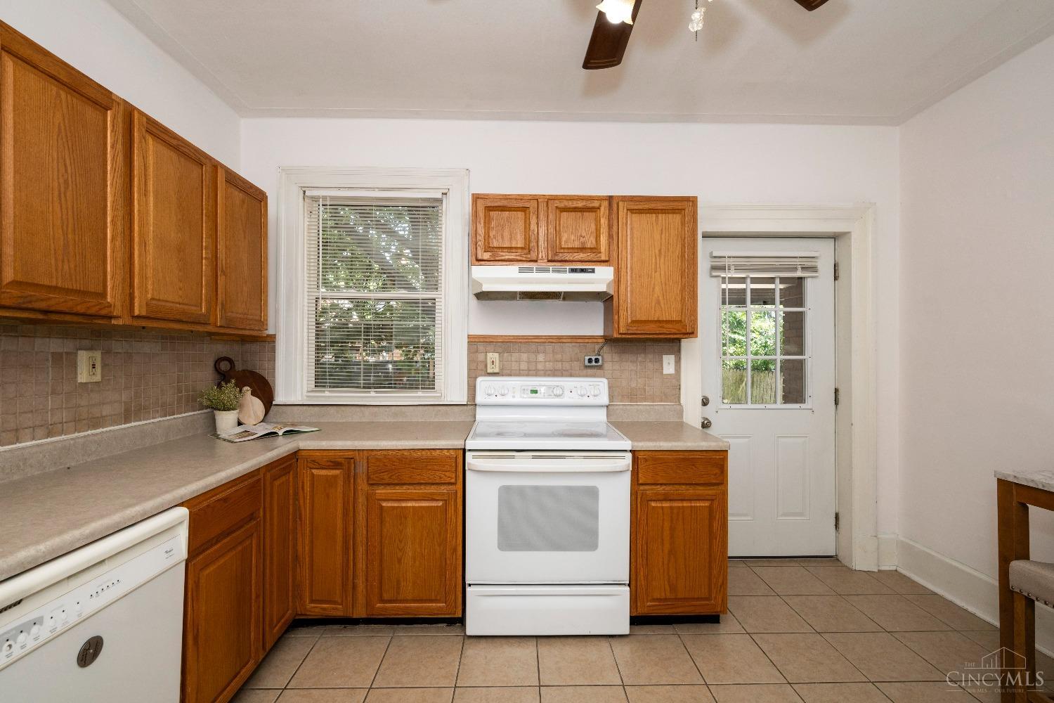 1184 Overlook Avenue