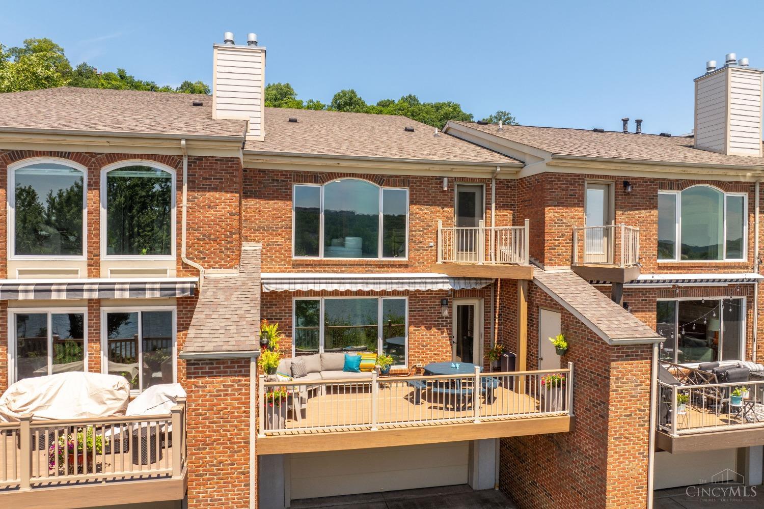 2207 Riverside Drive C4