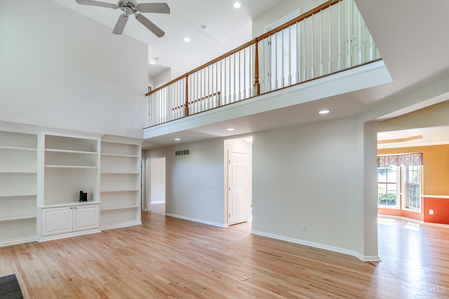 2333 Shimmering Bay Lane