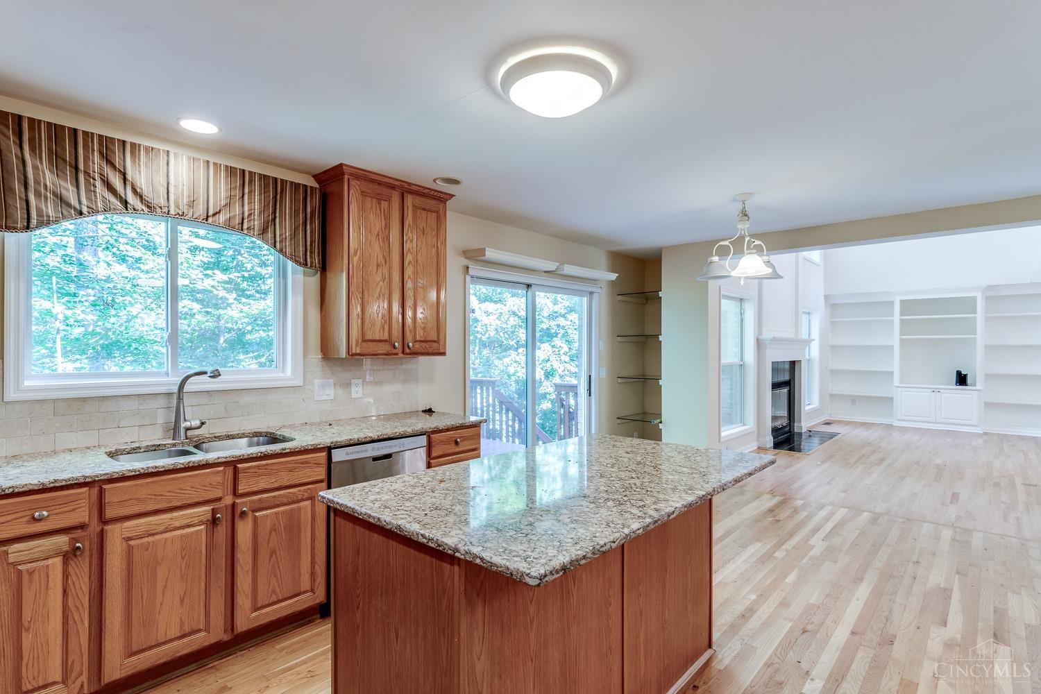 2333 Shimmering Bay Lane