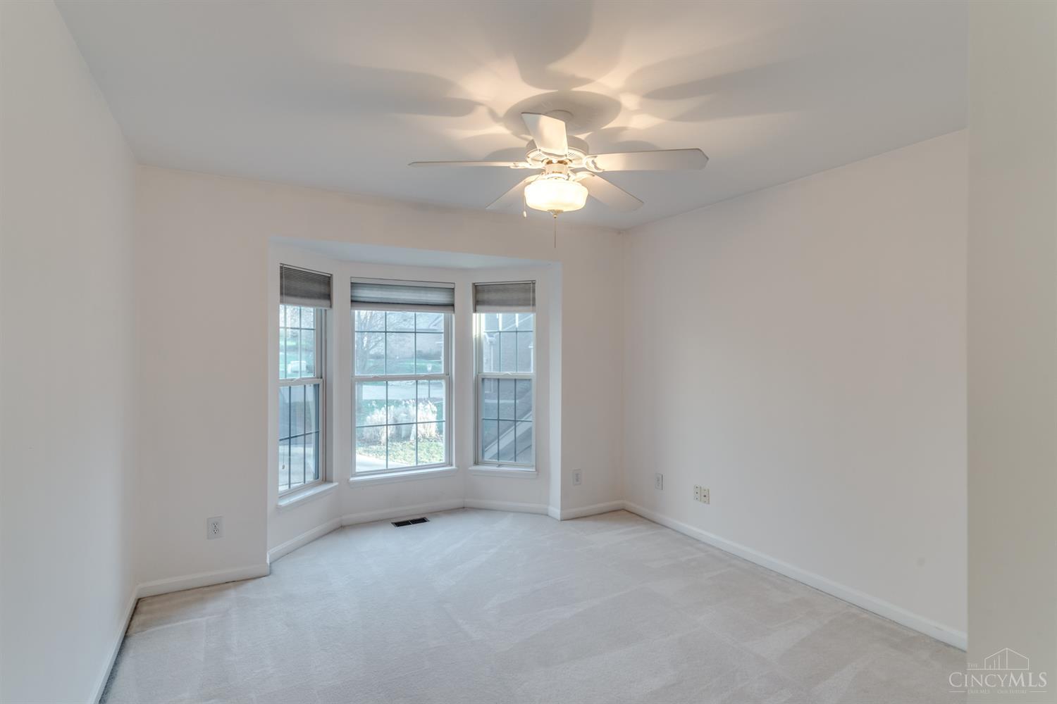 2333 Shimmering Bay Lane