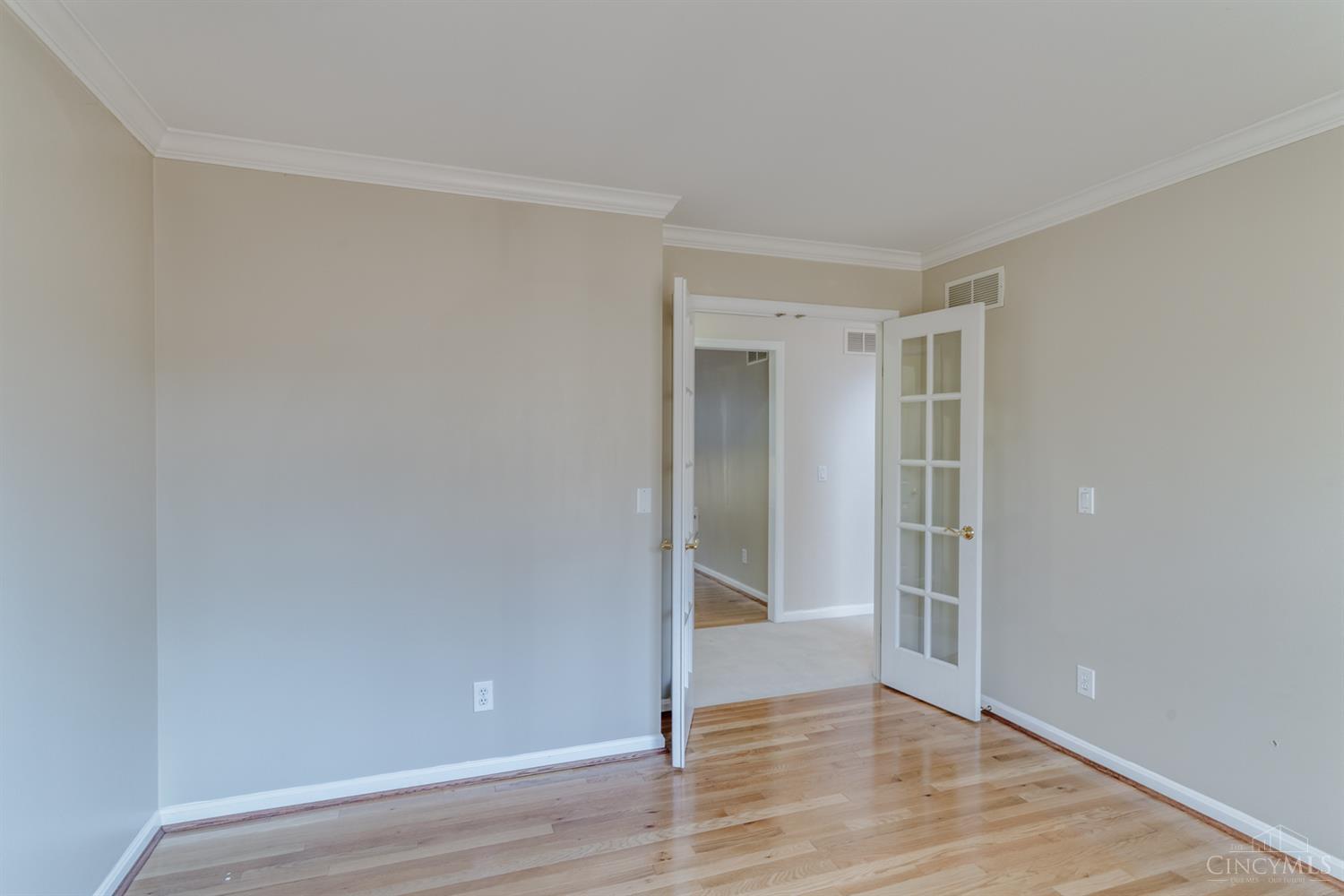 2333 Shimmering Bay Lane