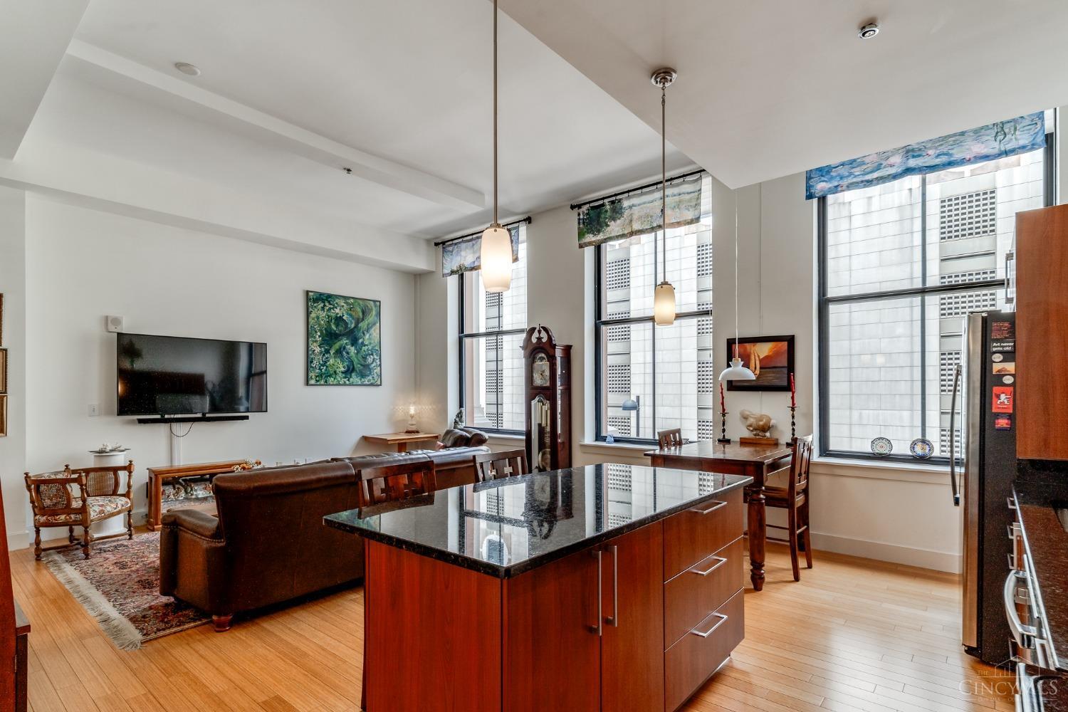 15 W Fourth Street 411