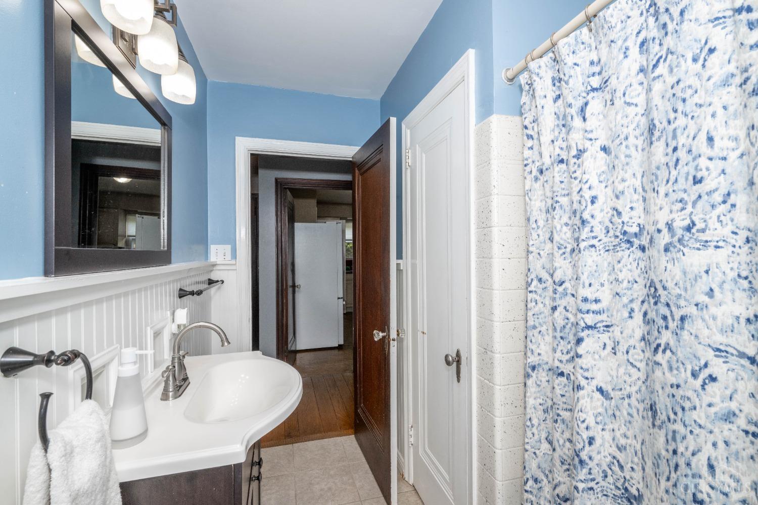 6615 Highland Avenue