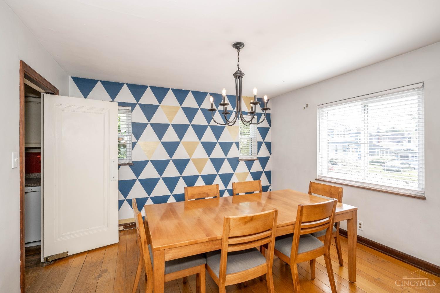 6615 Highland Avenue