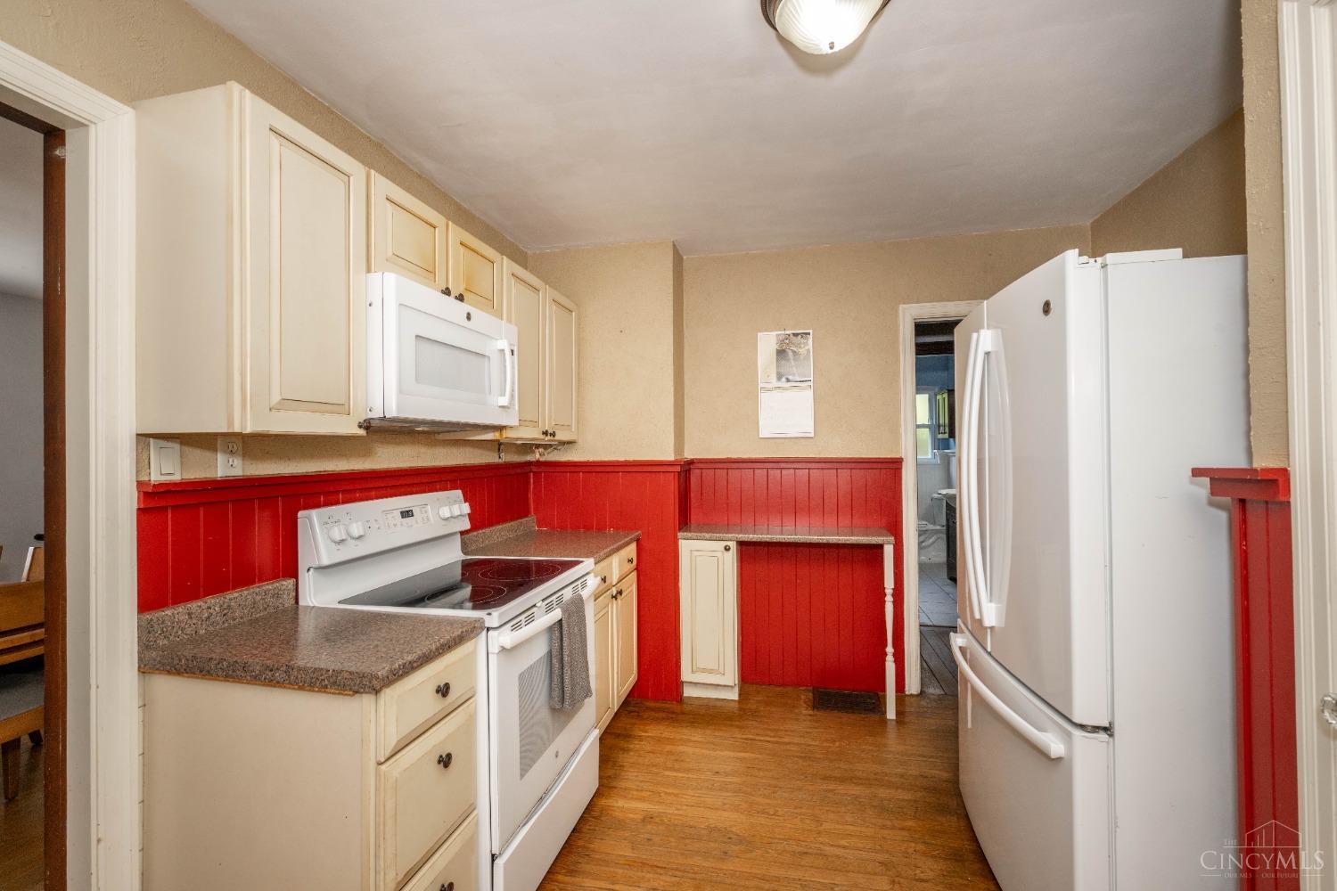 6615 Highland Avenue