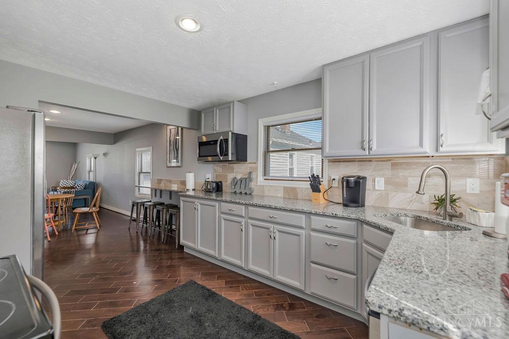 617 S College Avenue