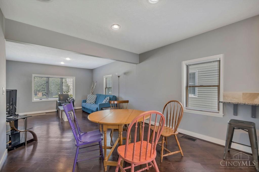 617 S College Avenue