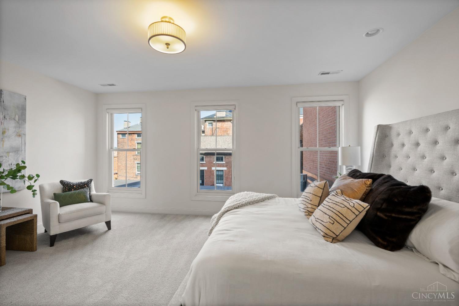 214 W Fifteenth Street