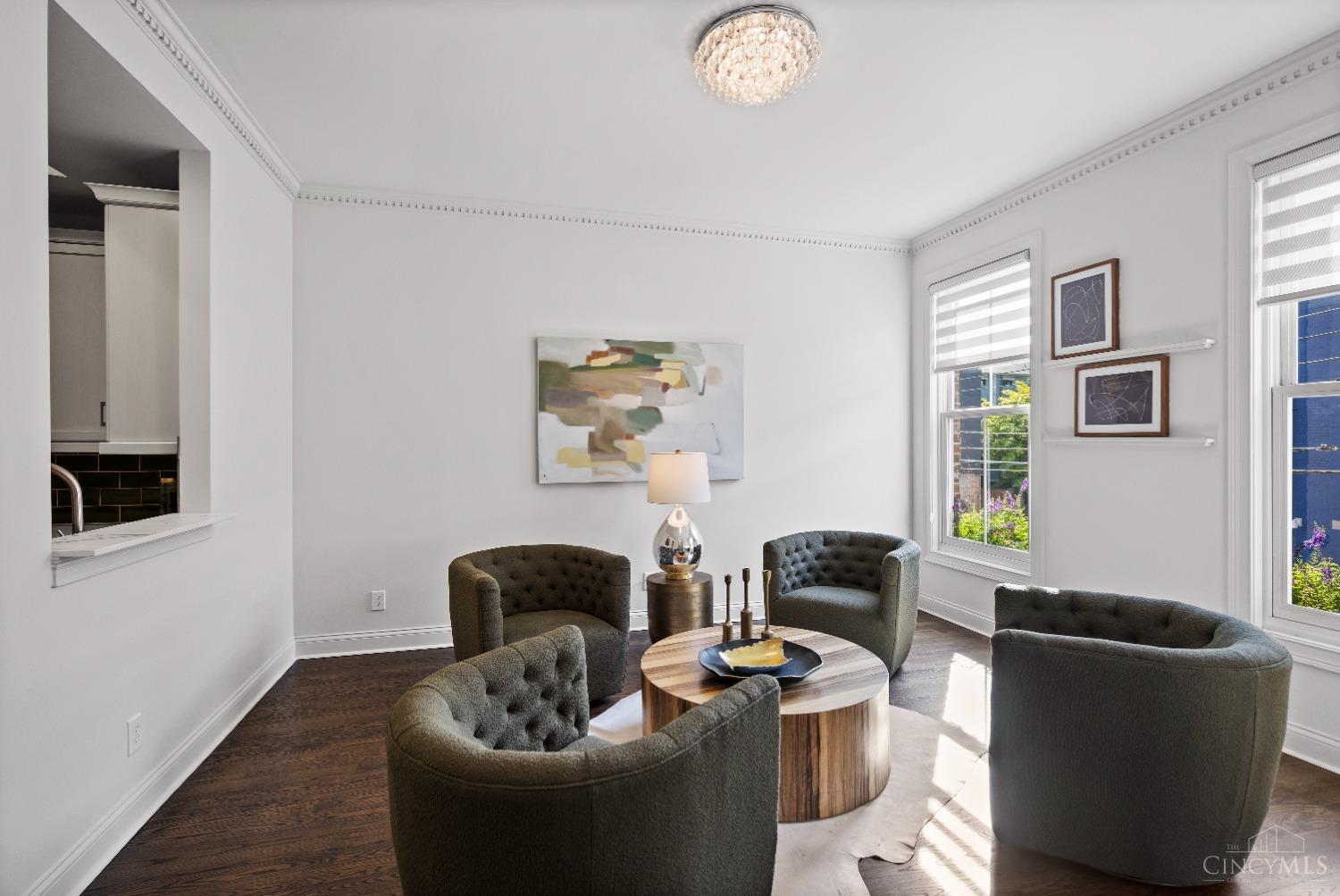 214 W Fifteenth Street