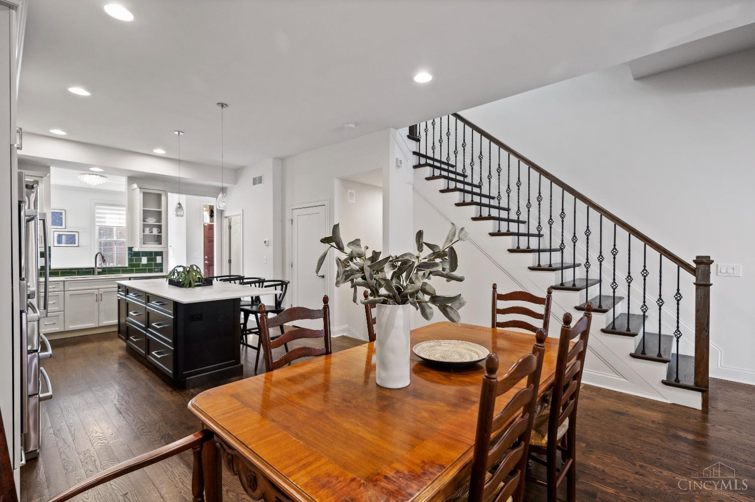214 W Fifteenth Street