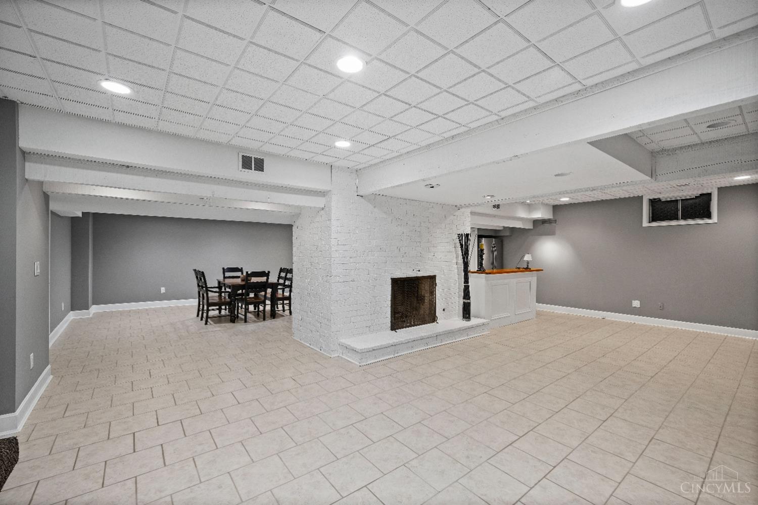 2884 Lower Grandin Road