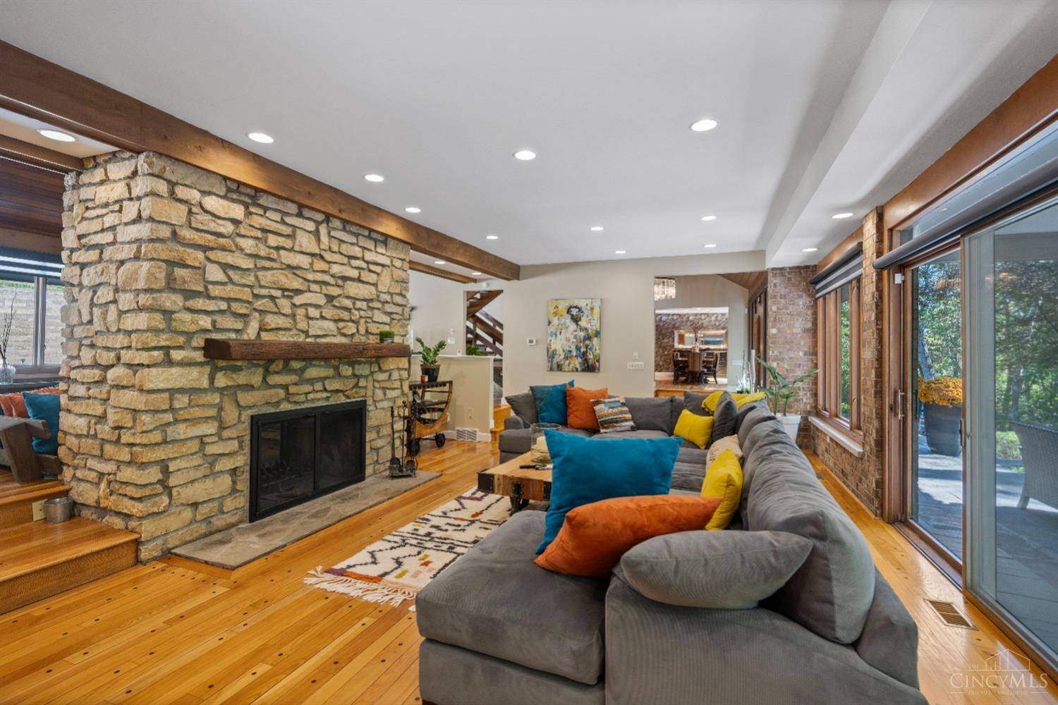2884 Lower Grandin Road