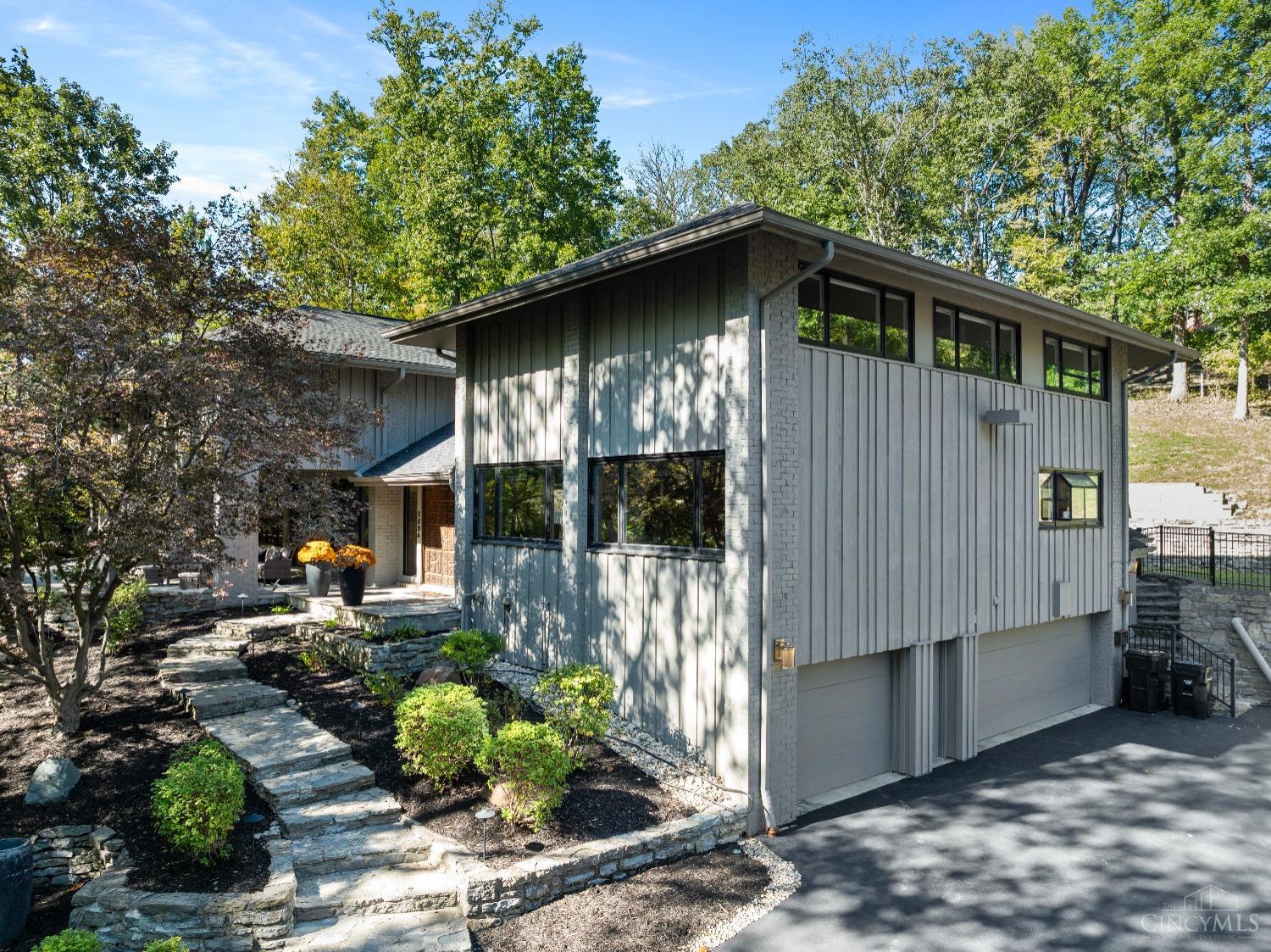 2884 Lower Grandin Road