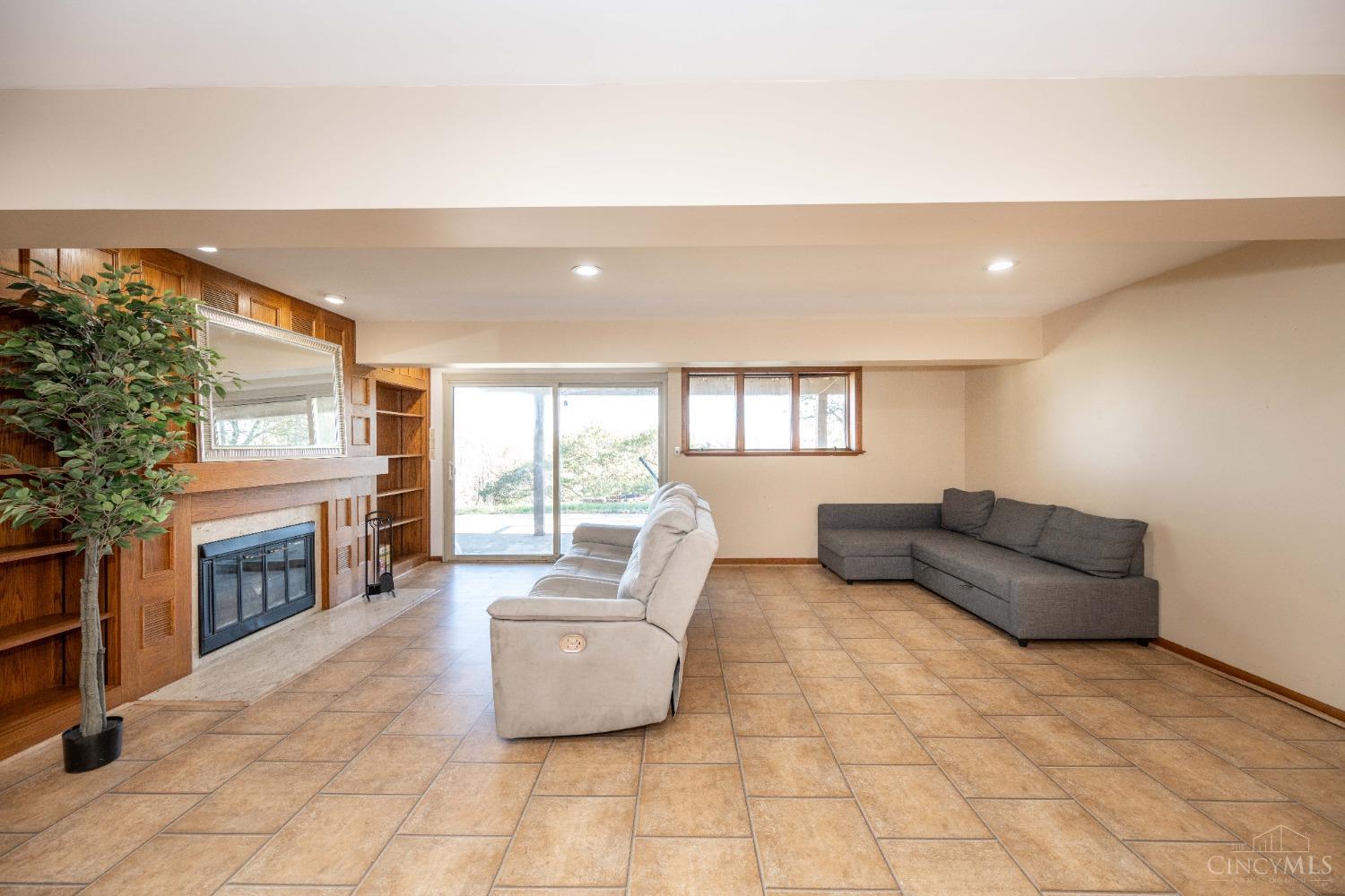 6185 Daleview Road