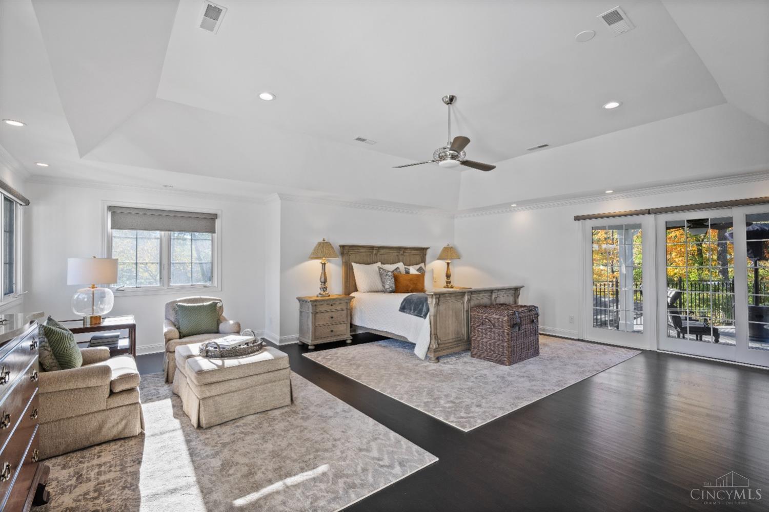 7375 Cayuga Drive
