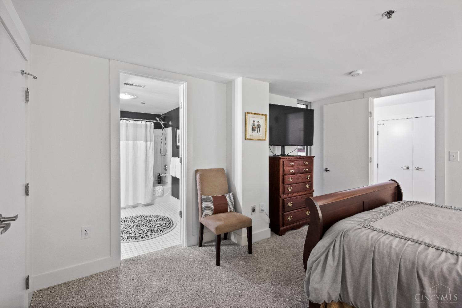 15 W 4th Street 103