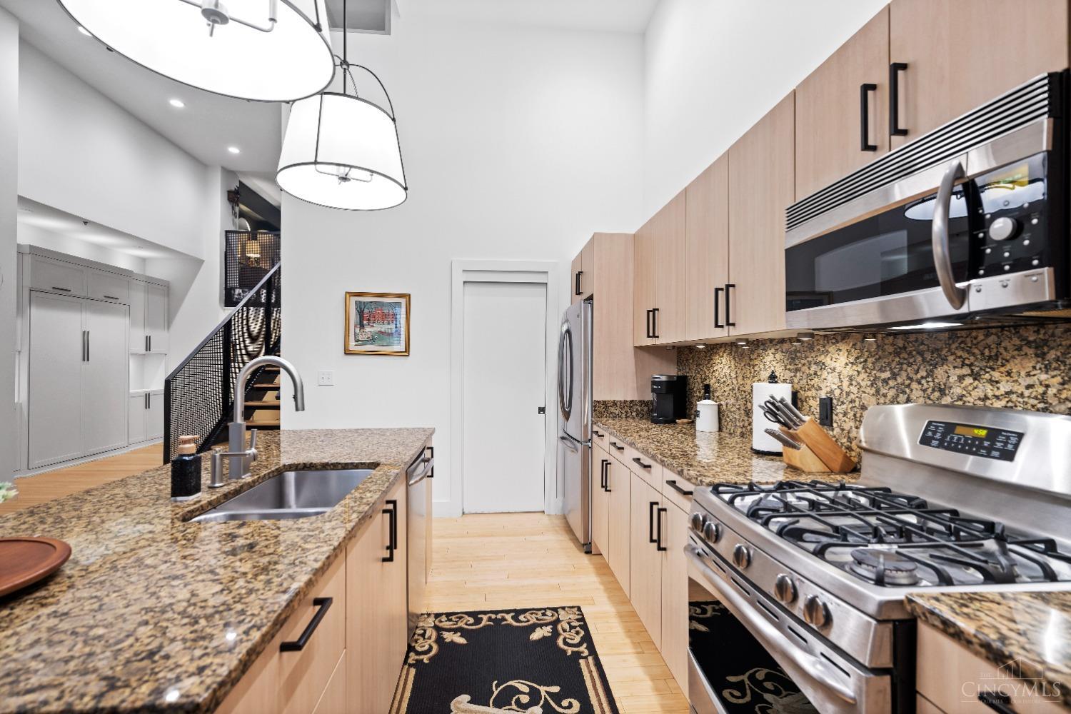 15 W 4th Street 103