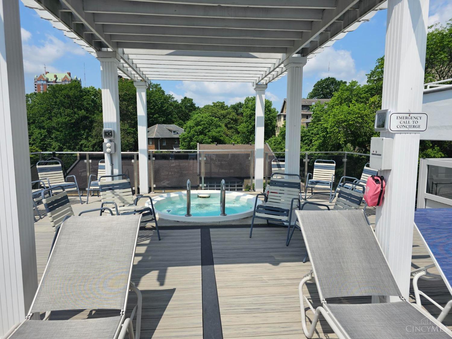 2200 Victory Parkway 1504