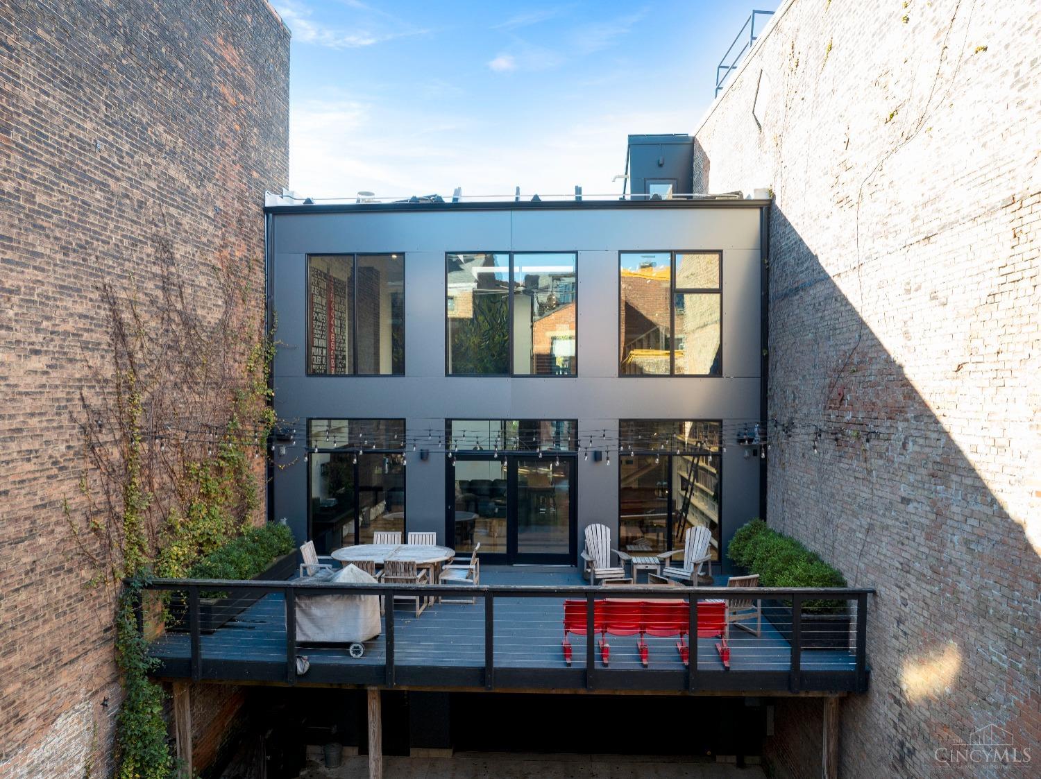 1506 Race Street