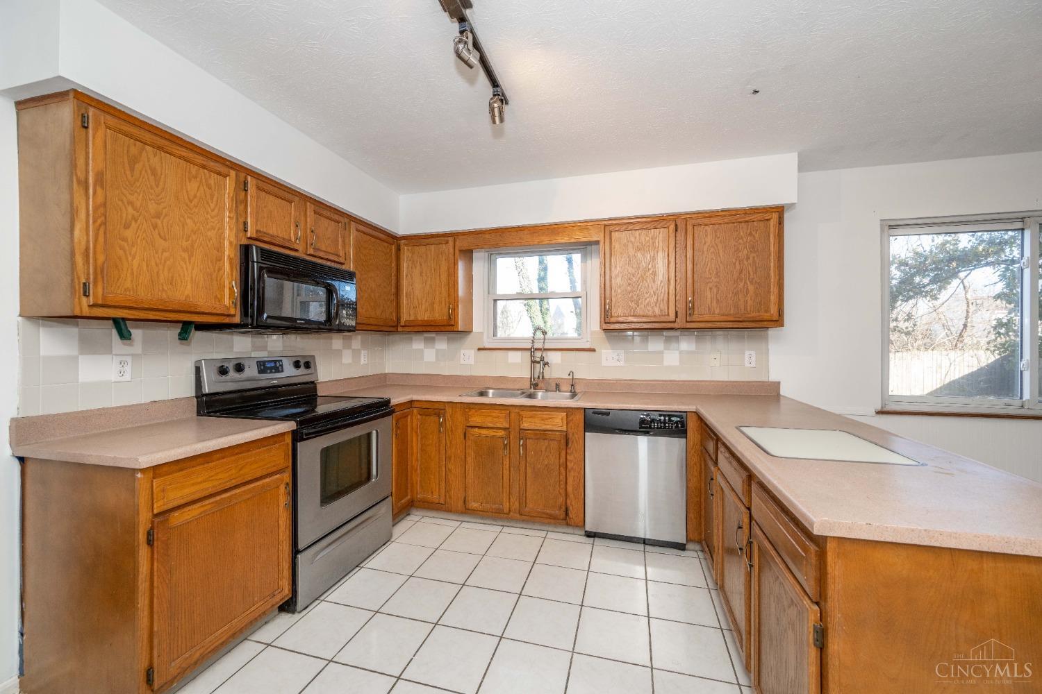 6858 Netherland Drive