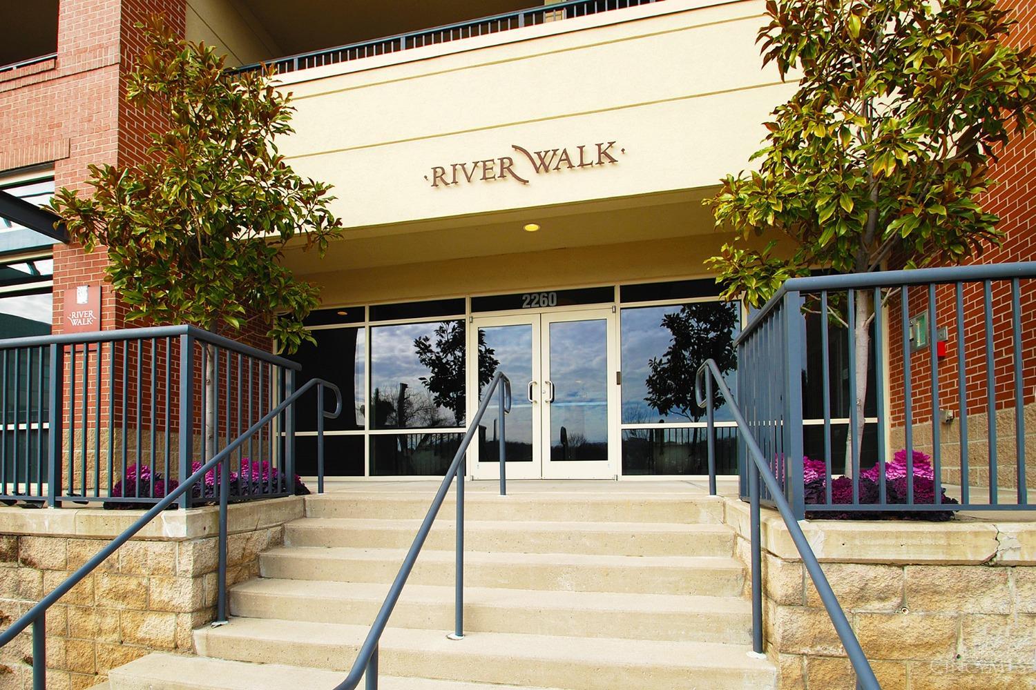 2260 Riverside Drive 407