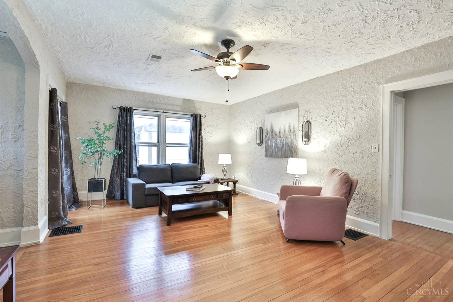 1297 Collinsdale Avenue