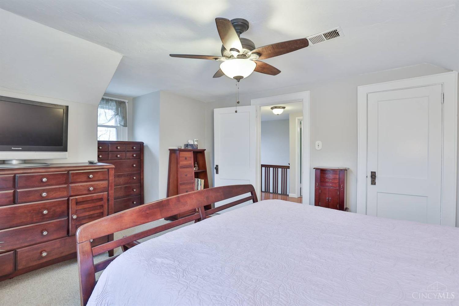 1297 Collinsdale Avenue