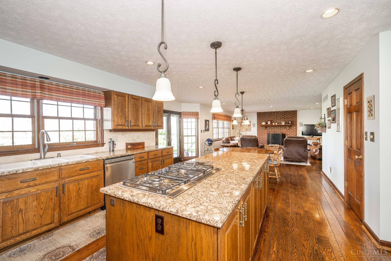 8405 Eagleridge Drive