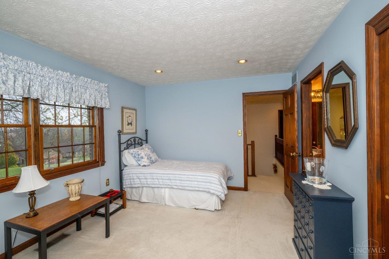 8405 Eagleridge Drive