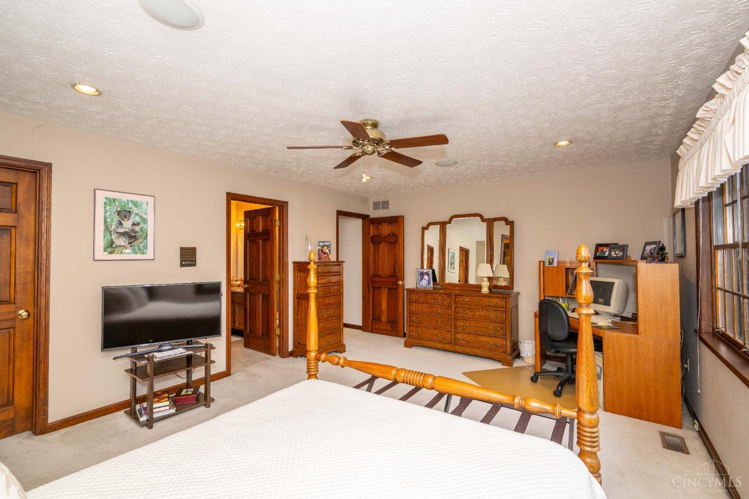 8405 Eagleridge Drive