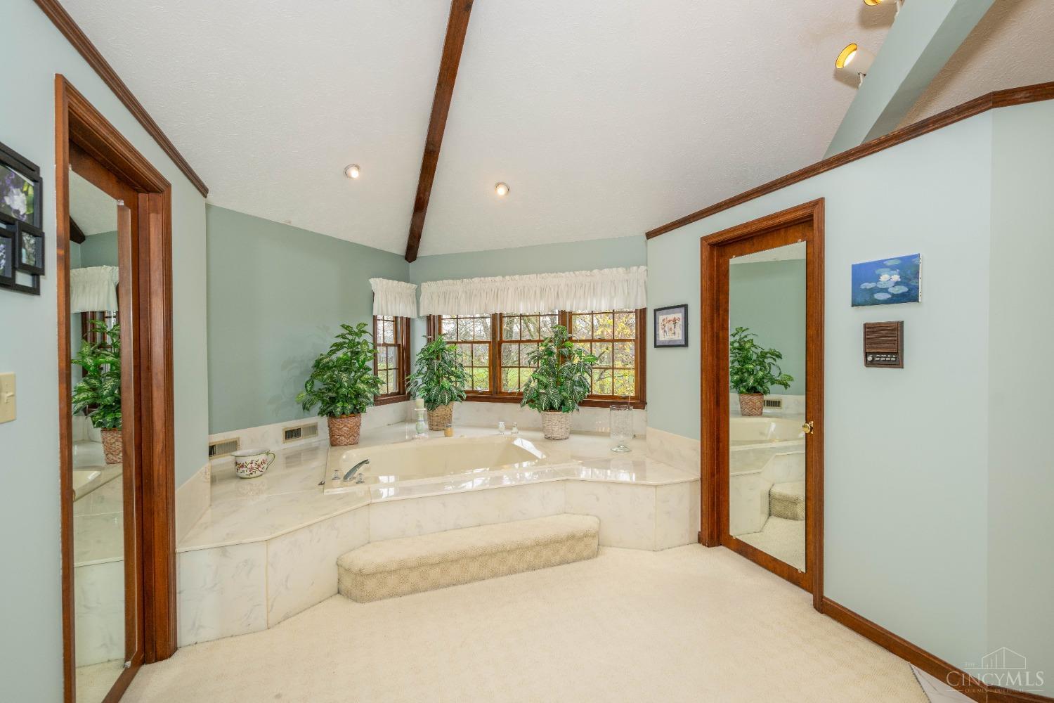 8405 Eagleridge Drive