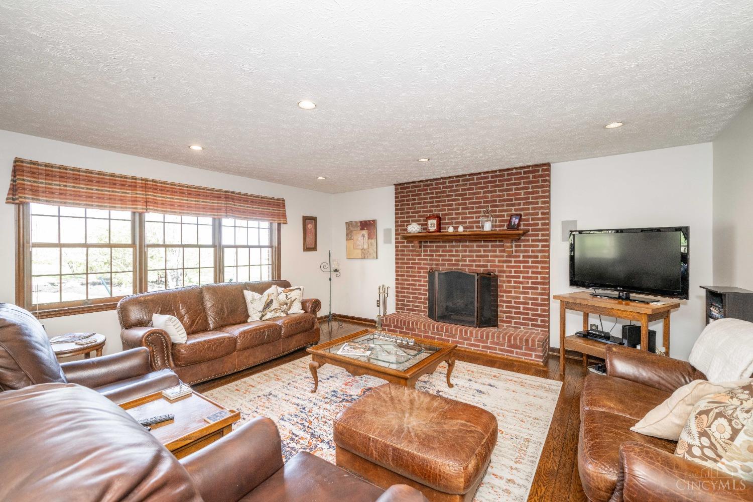 8405 Eagleridge Drive