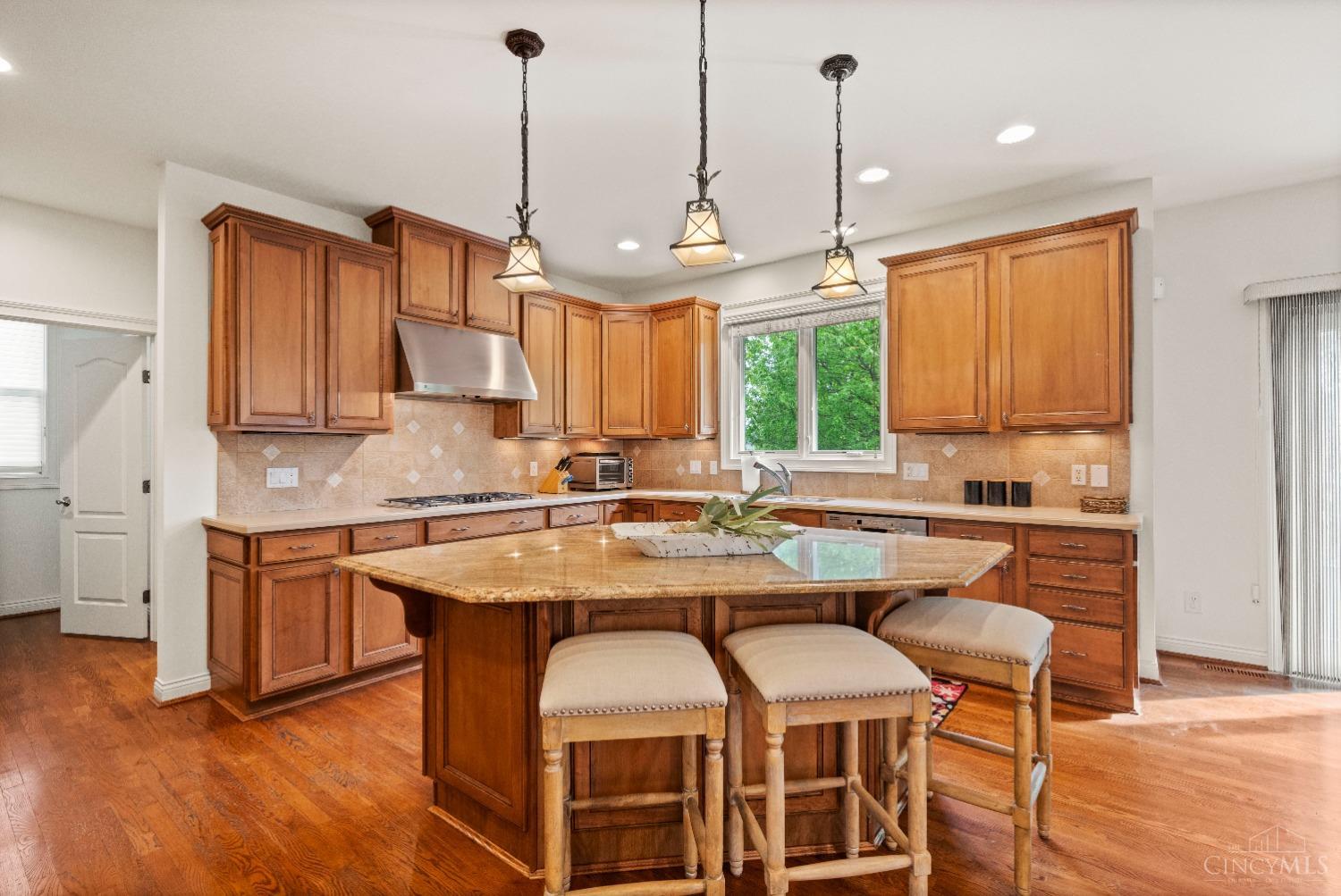 2350 Clydes Crossing