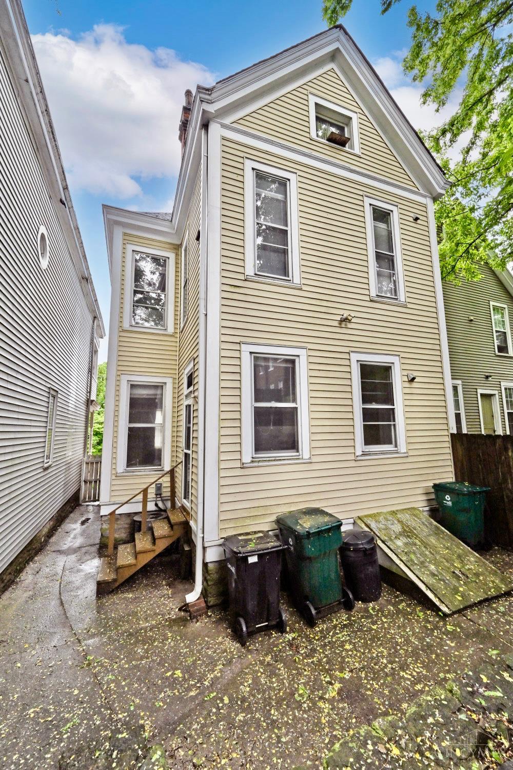1522 Wm H Taft Road