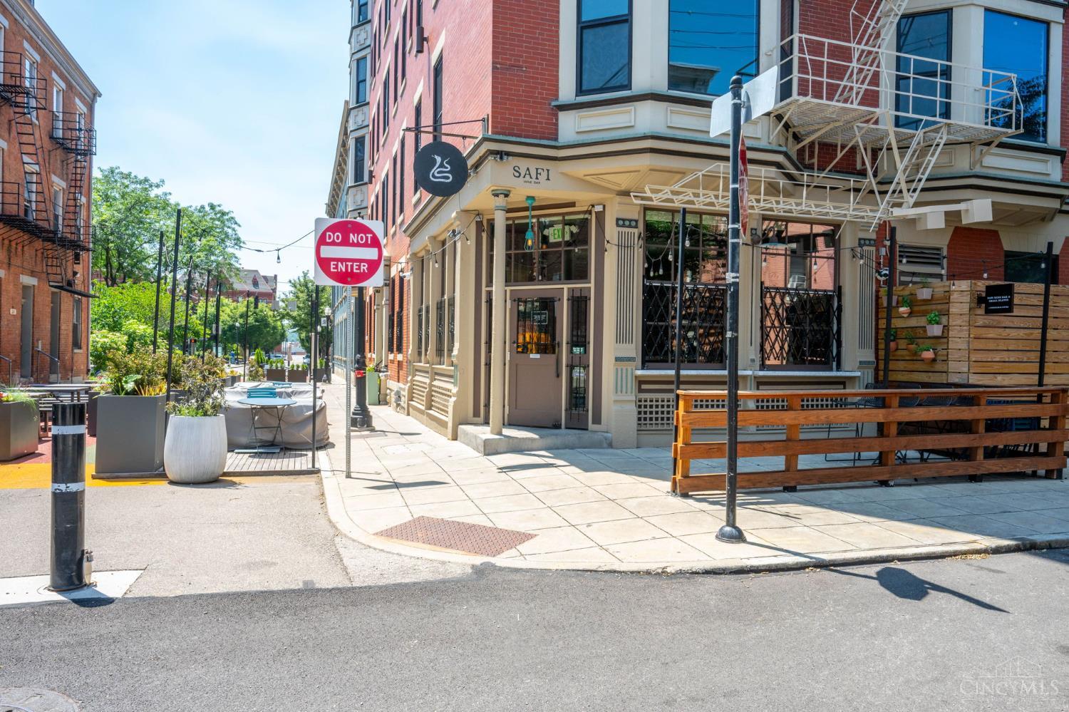 1406 Republic Street 302