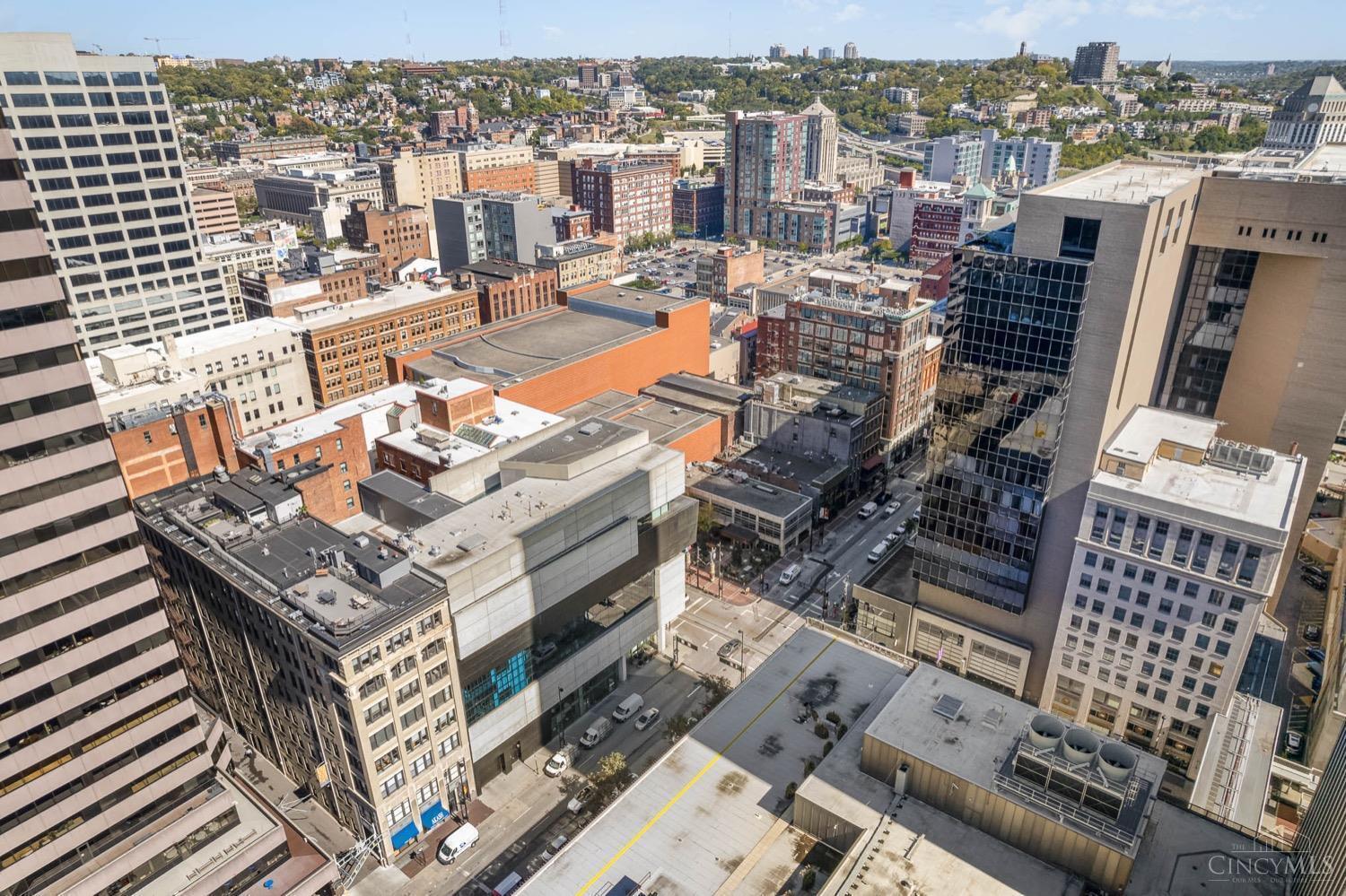 26 E Sixth Street 403