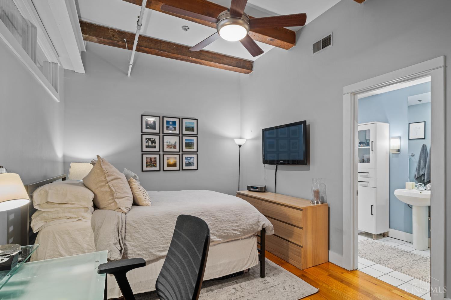 26 E Sixth Street 403