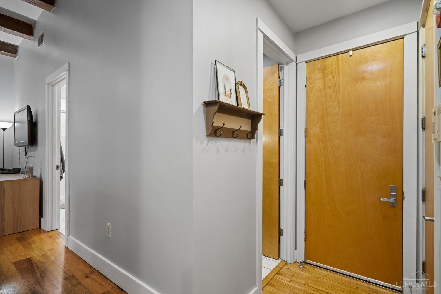 26 E Sixth Street 403